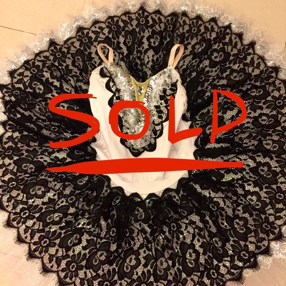 Professional Ballet Tutu (Black and White)